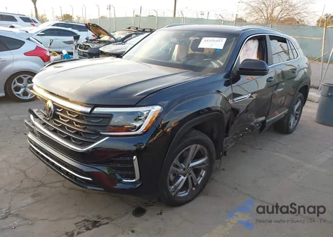 2024 Volkswagen Atlas Cross Sport 2.0T Sel R-Line z USA, uszkodzony, nr VIN 1V2AE2CAXRC230564